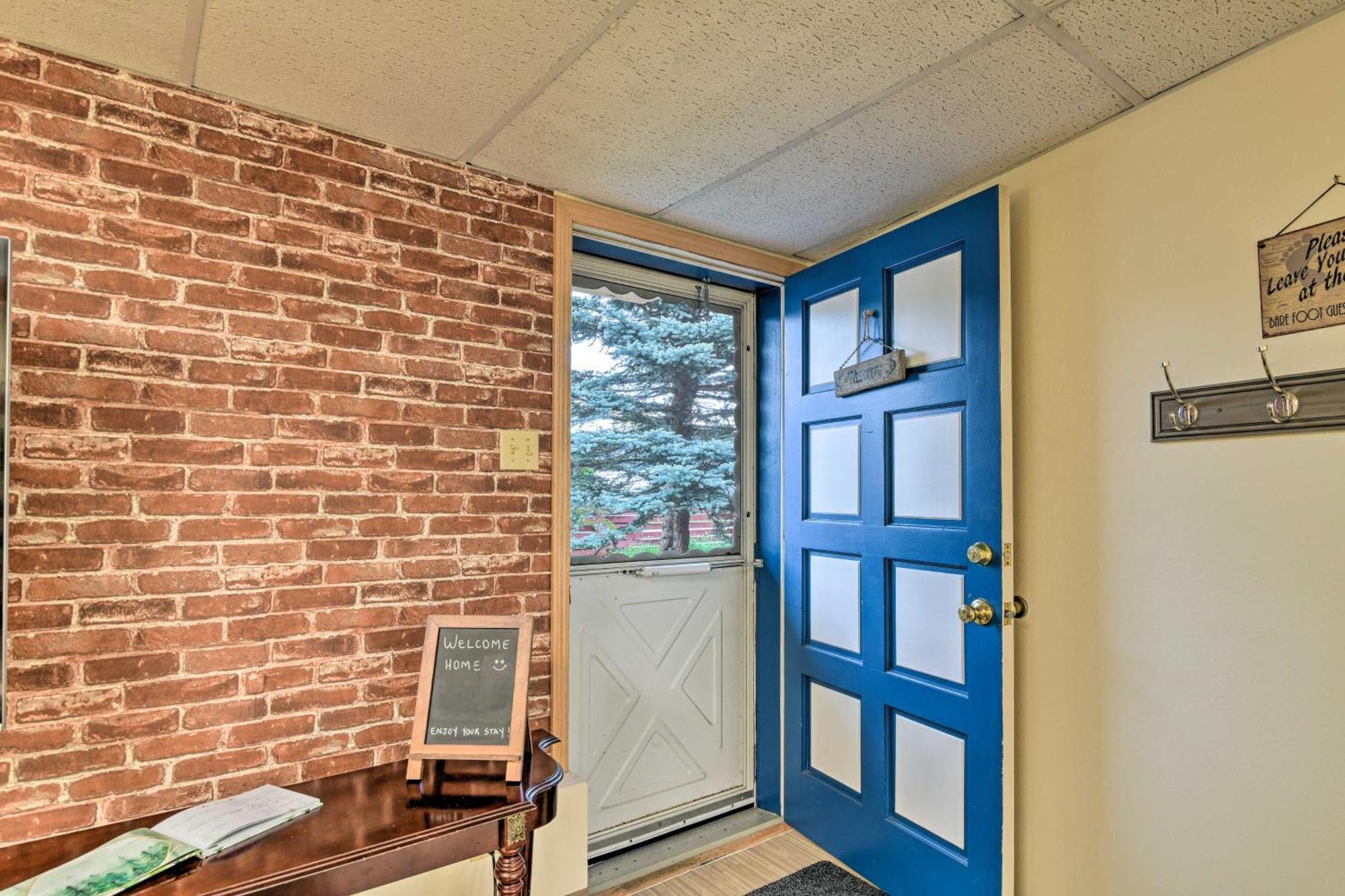 Cozy Apartment Less Than 4 Miles To Downtown Anchorage! Exterior photo